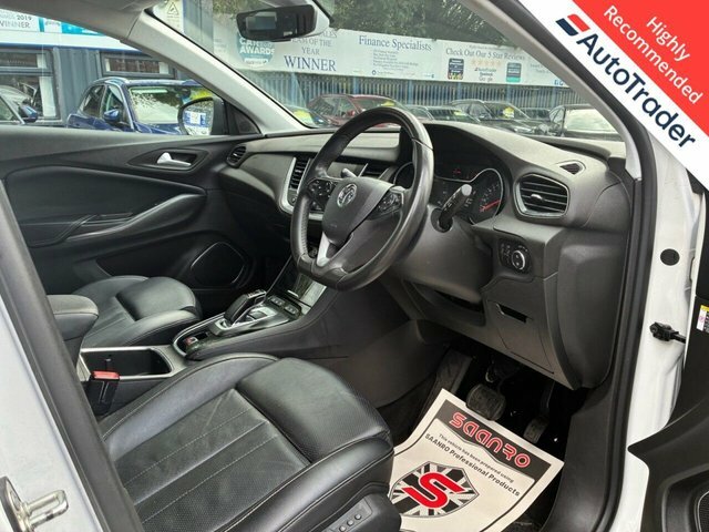 Vauxhall Grandland X 1.6 13.2Kwh Business Edition Nav Premium Suv P White #2
