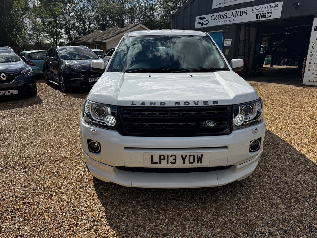 Land Rover Freelander 2.2 Td4 Dynamic White #2
