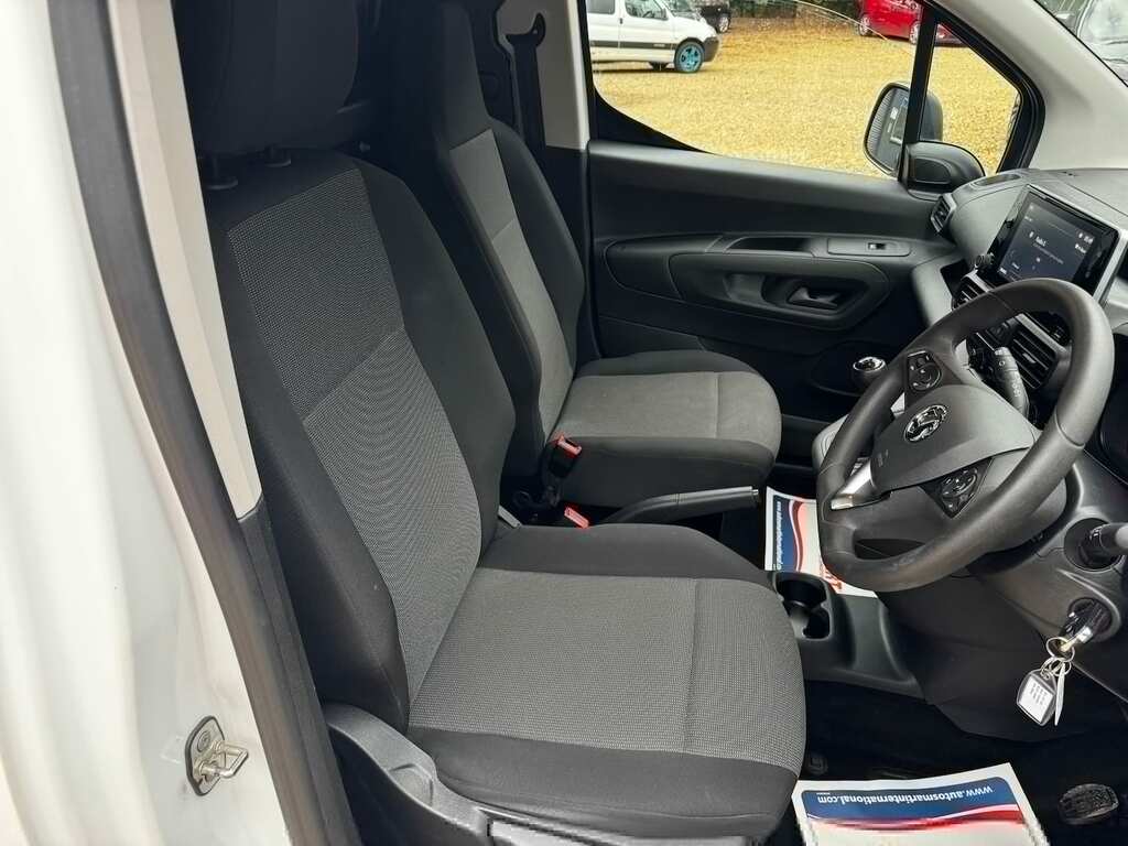 Vauxhall Combo Turbo D 2000 Edition L1h1 Euro 6 2021 U2760 Ulez White #19