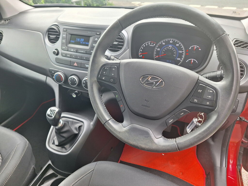 Hyundai I10 1.2 Se Hatchback Euro 6 87 Ps Red #5
