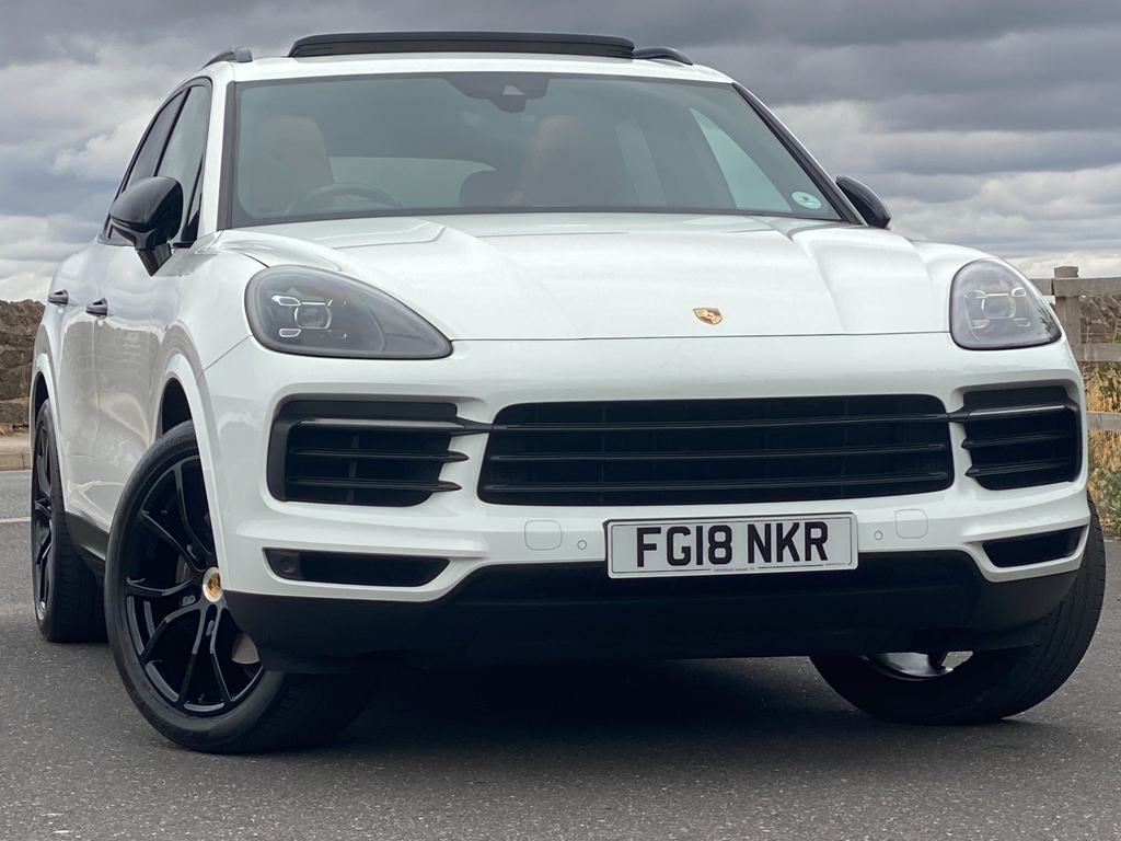 Porsche Cayenne Estate White