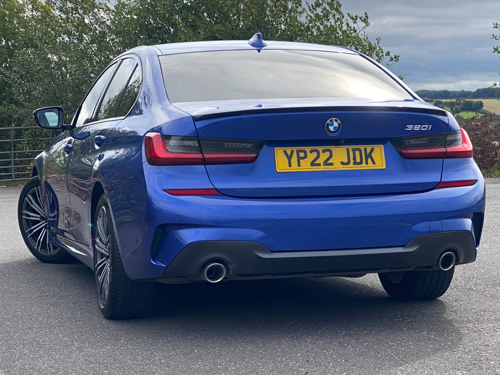 BMW 3 Series 320I M Sport Blue #3