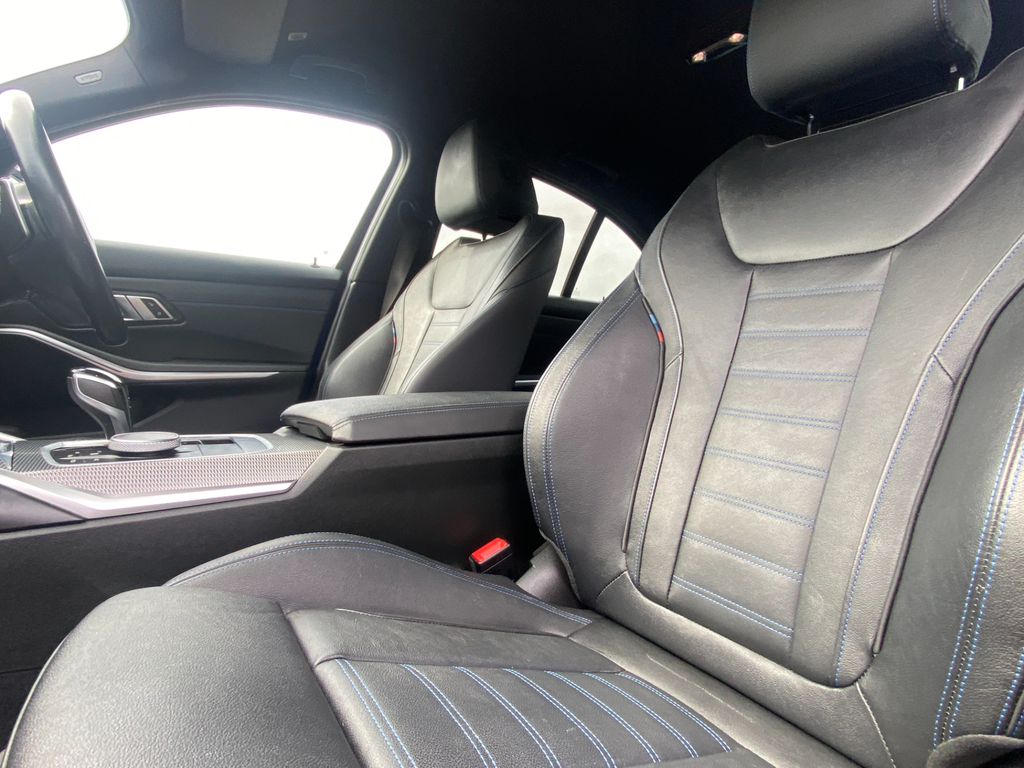 BMW 3 Series 320I M Sport Blue #5