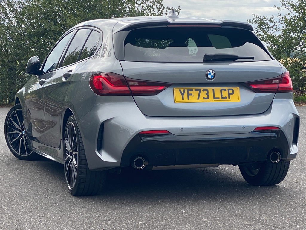 BMW 1 Series Hatchback Grey #3