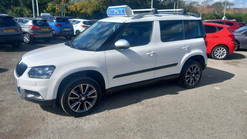 Skoda Yeti 1.2 Tsi 110 Se Drive Dsg White #4
