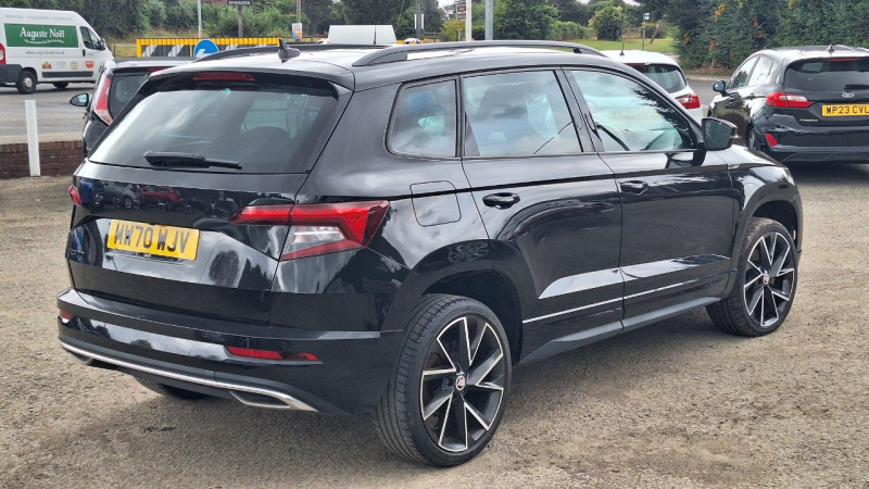Skoda Karoq 1.5 Tsi Sport Line Dsg Black #5