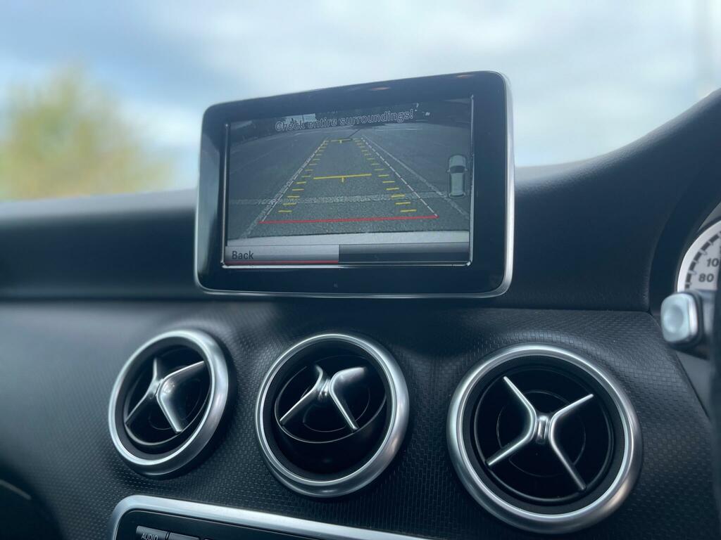 Mercedes-Benz A Class A200 Blueefficiency Amg Sport Silver #28