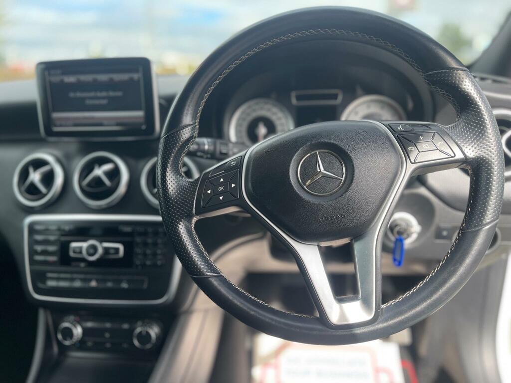 Mercedes-Benz A Class A200 Blueefficiency Amg Sport Silver #33