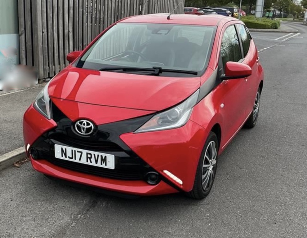 Toyota Aygo Toyota Aygo 2.0 Vvt-i X-play. Hatch. Red 20 Red #2