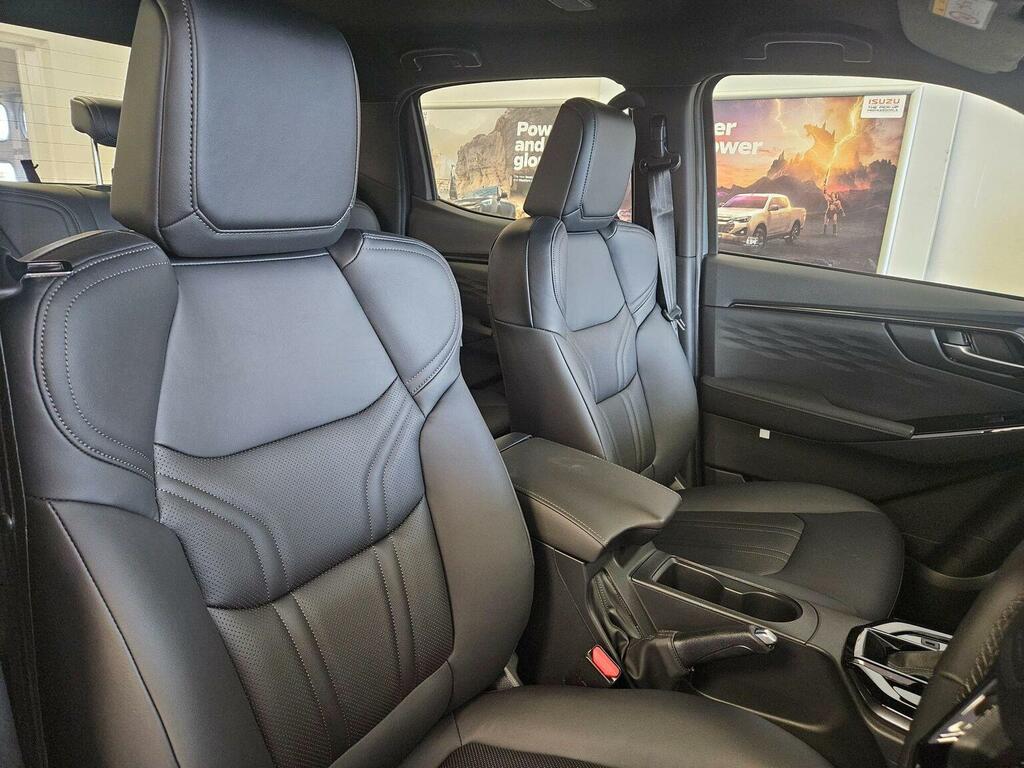 Isuzu D-Max 1.9 Td V-cross Commercial Red #7