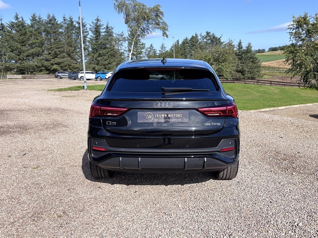 Audi Q3 Suv SV23NWG Black #6