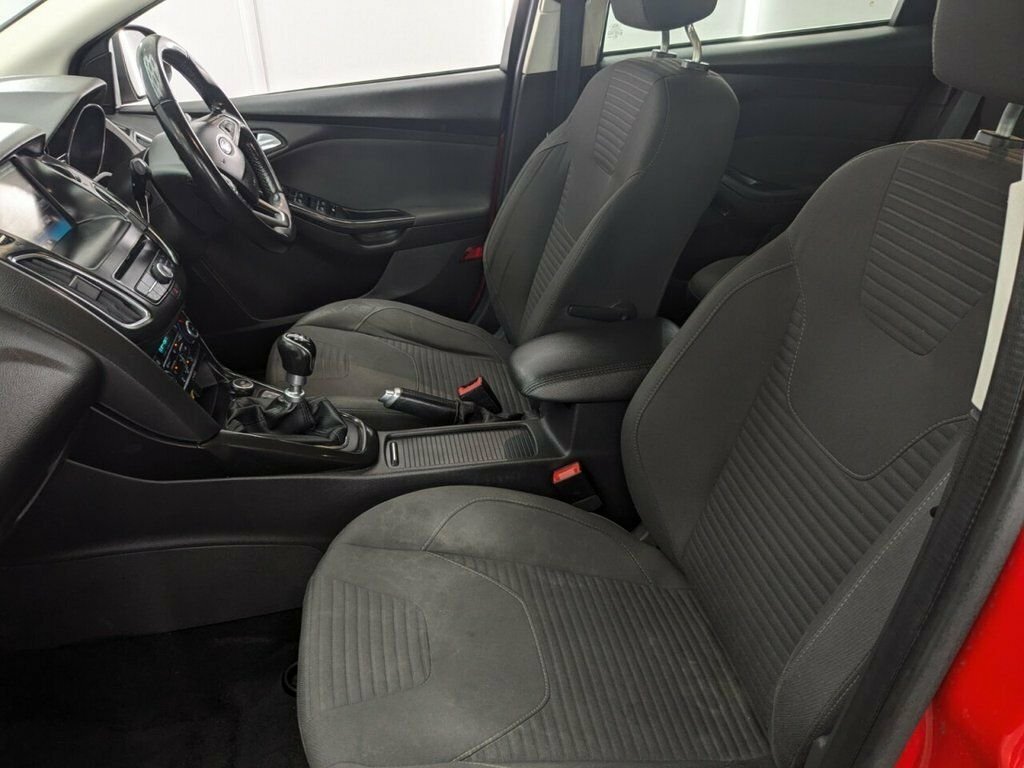 Ford Focus 1.0 Zetec 100 Bhp Grey #13