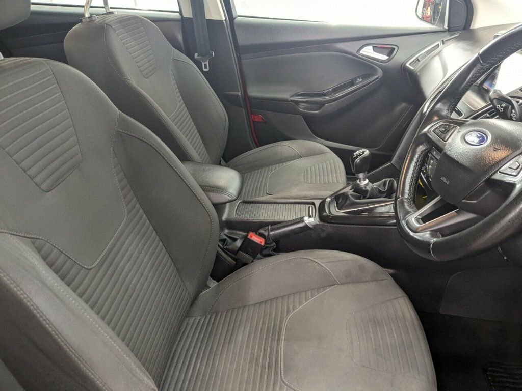Ford Focus 1.0 Zetec 100 Bhp Grey #9