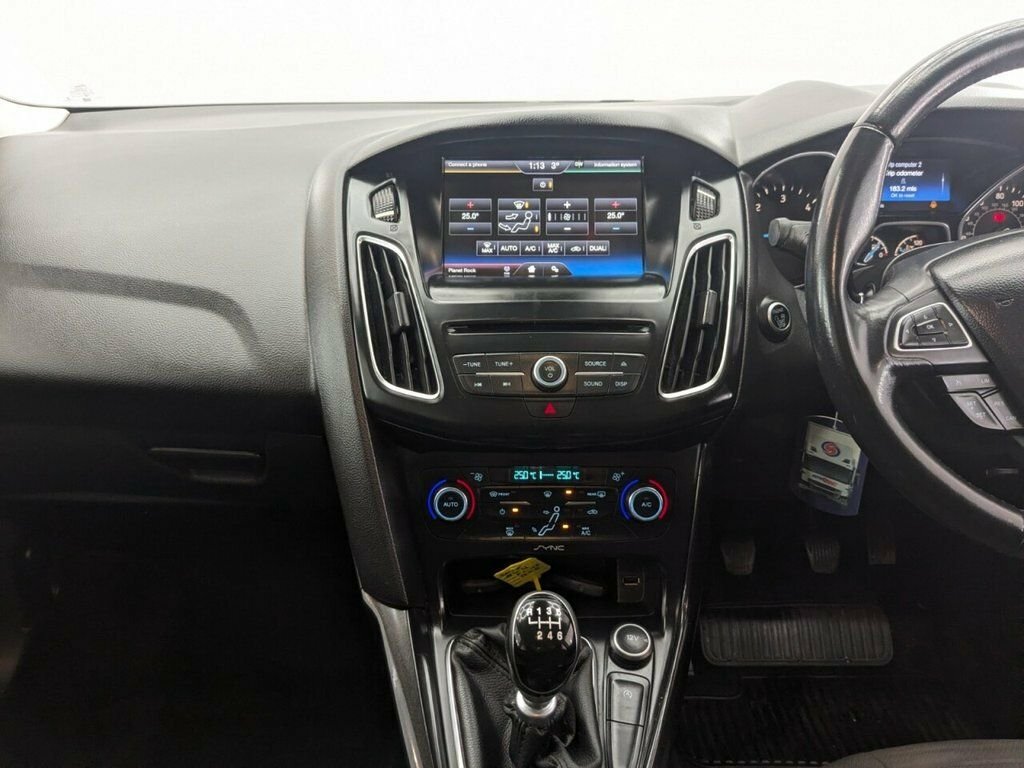 Ford Focus 1.0 Zetec 100 Bhp Grey #16