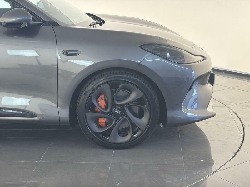 MG IM6 553Kw Launch Edition 100Kwh Awd Blue #10