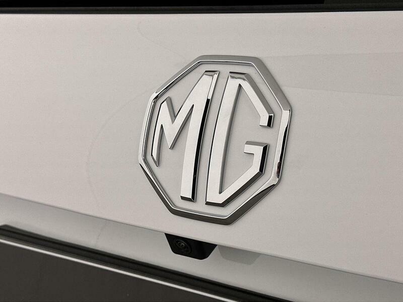 MG MG3 1.5 Se Hatchback Euro 6 Ss 1 White #39