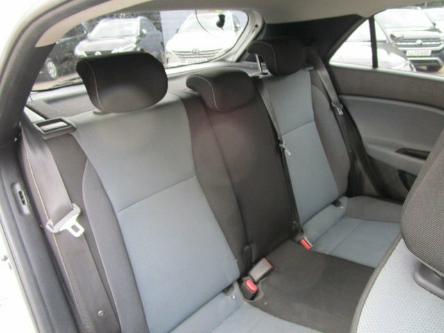 Hyundai I20 1.2 Blue Drive Se Red #10