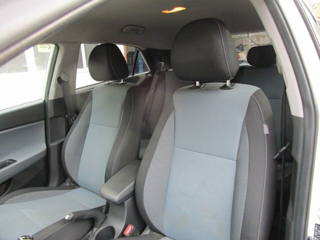 Hyundai I20 1.2 Blue Drive Se Red #13