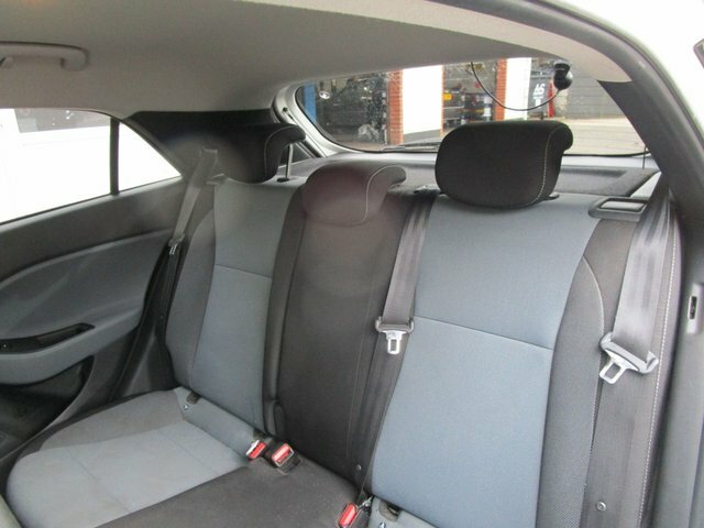 Hyundai I20 1.2 Blue Drive Se Red #12