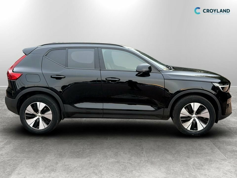 Volvo XC40 1.5L Plus YO23DYD Black #2