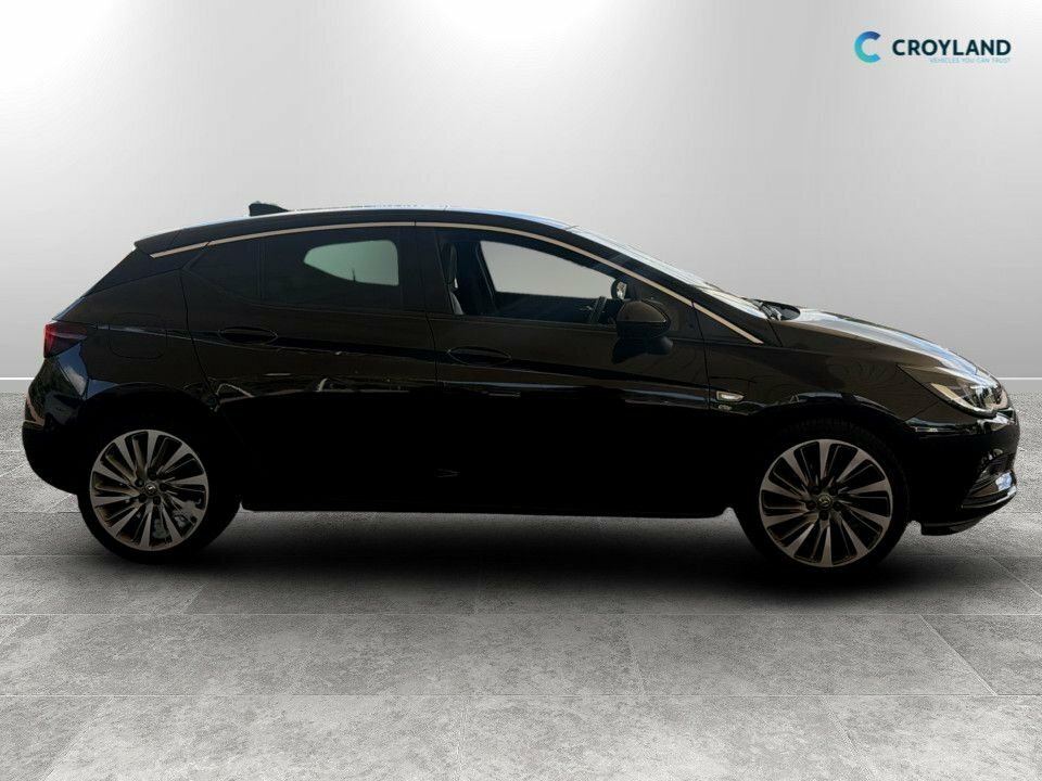 Vauxhall Astra 1L Elite Nav BV18UUW Black #2