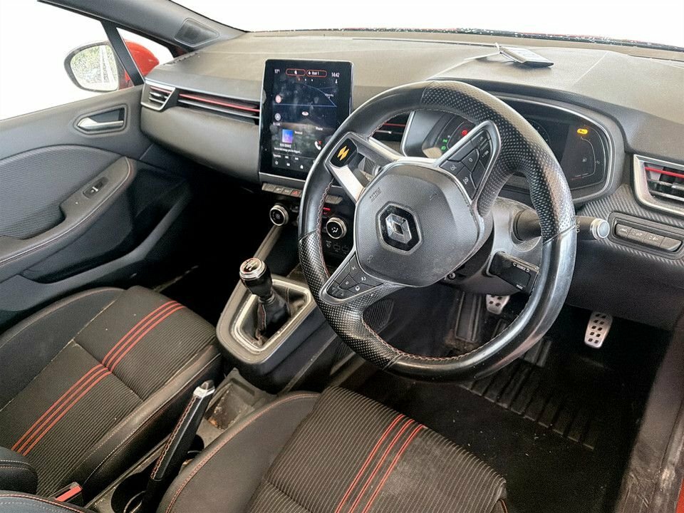 Renault Clio 1L Rs Line BJ70XBC Orange #5