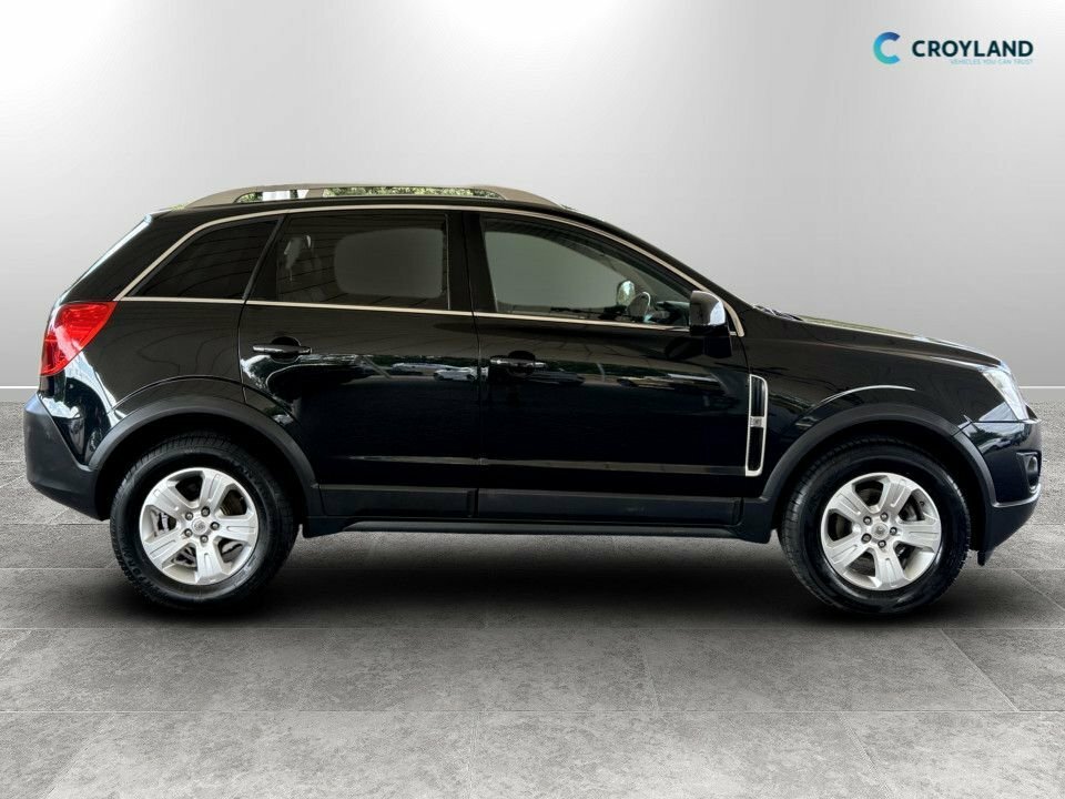Vauxhall Antara 2.2L Diamond Black #2