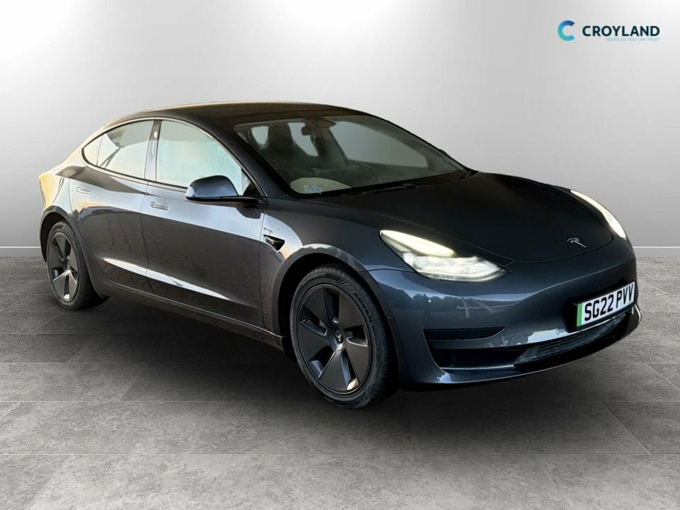 Tesla Model 3 Saloon Grey
