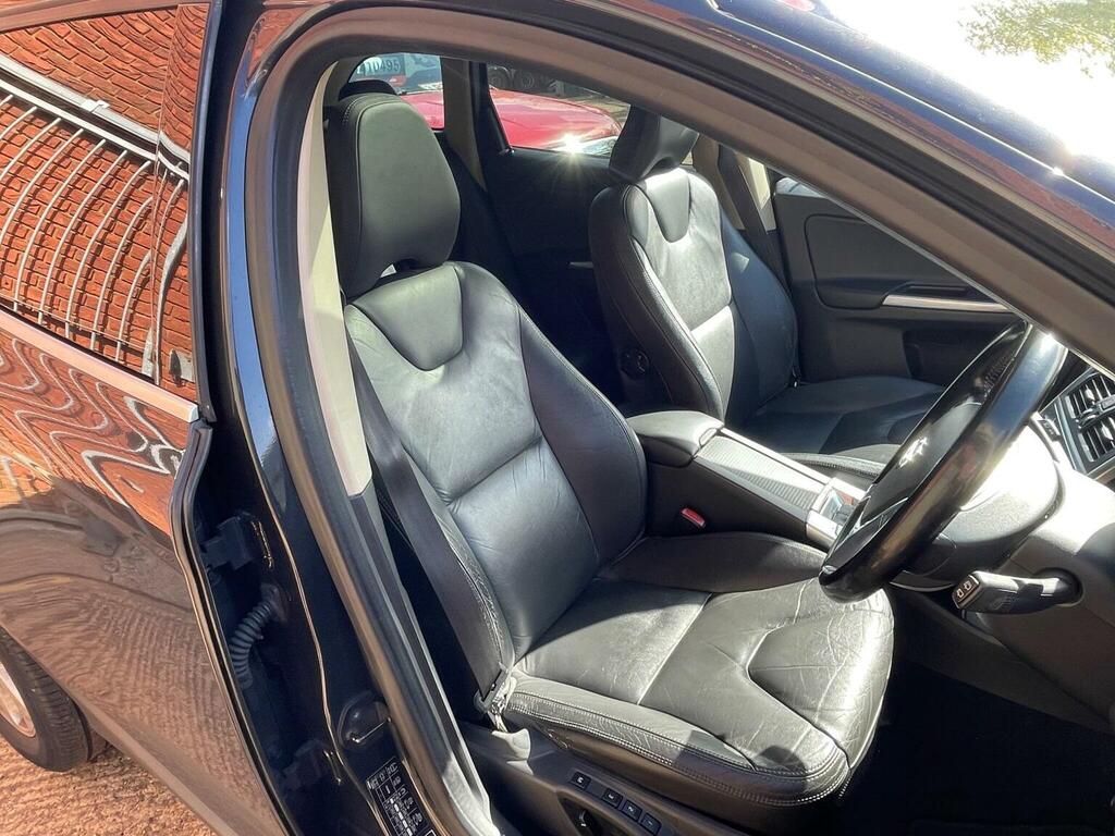 Volvo XC60 2.4 D4 Se Awd 161 Bhp White #19