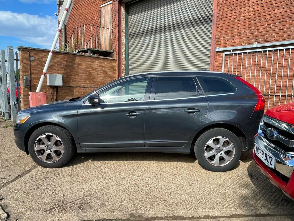 Volvo XC60 2.4 D5 Se Lux Nav Geartronic Awd Euro 5 Grey #4