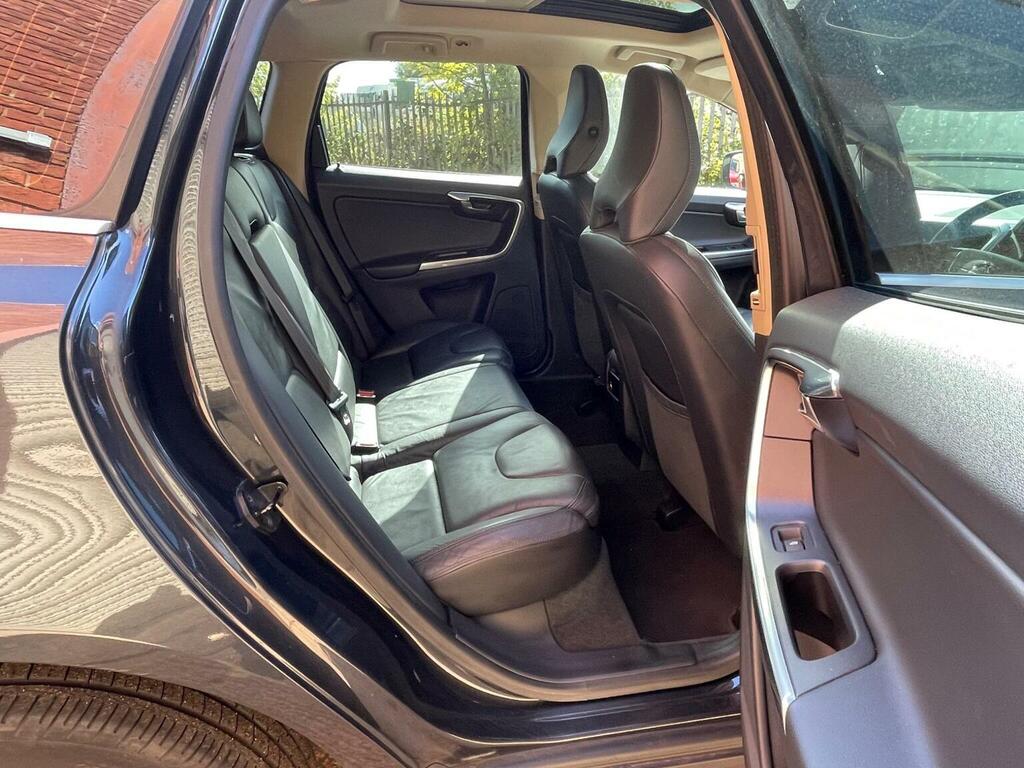 Volvo XC60 2.4 D4 Se Awd 161 Bhp White #16