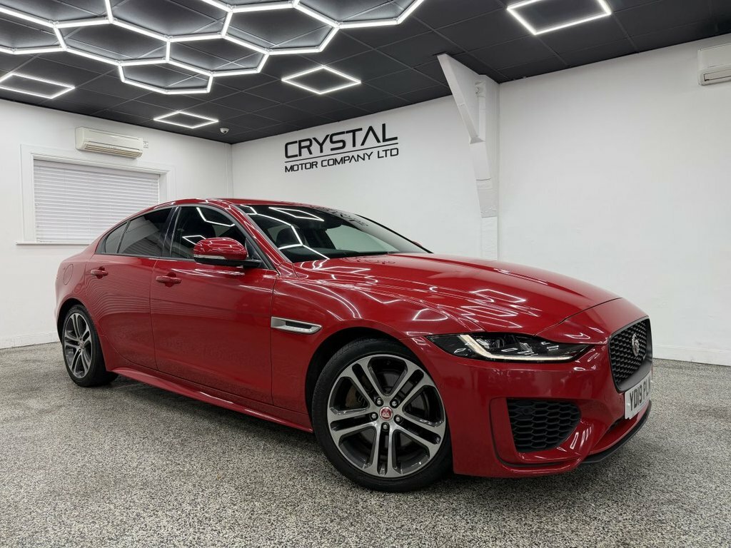 Jaguar XE 2L R-dynamic Se Red