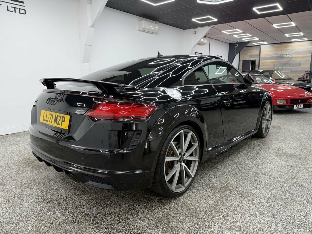 Audi TT 2L Black Edition Black #3
