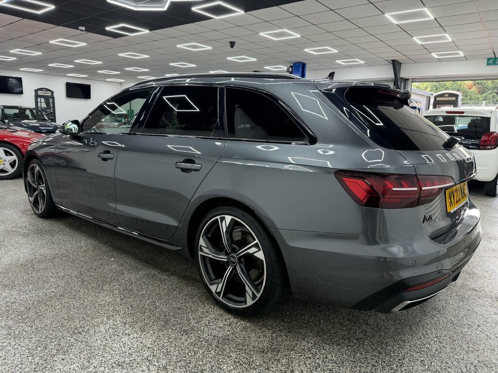 Audi A4 Avant 2L Black Edition Grey #5
