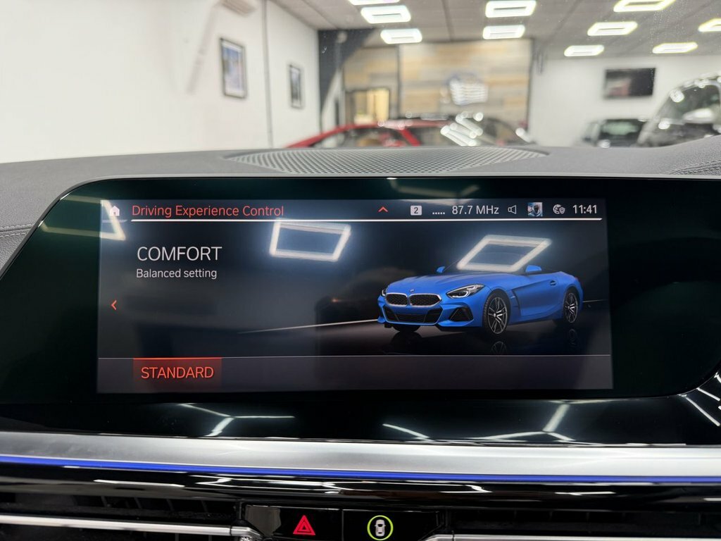 BMW Z4 Z4 M40i Black #35