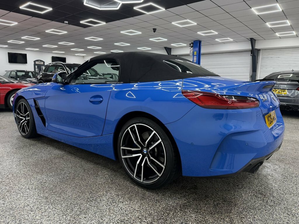 BMW Z4 Z4 M40i Black #12