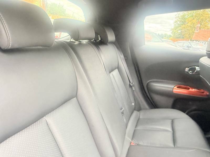 Nissan Juke Acenta Red #24