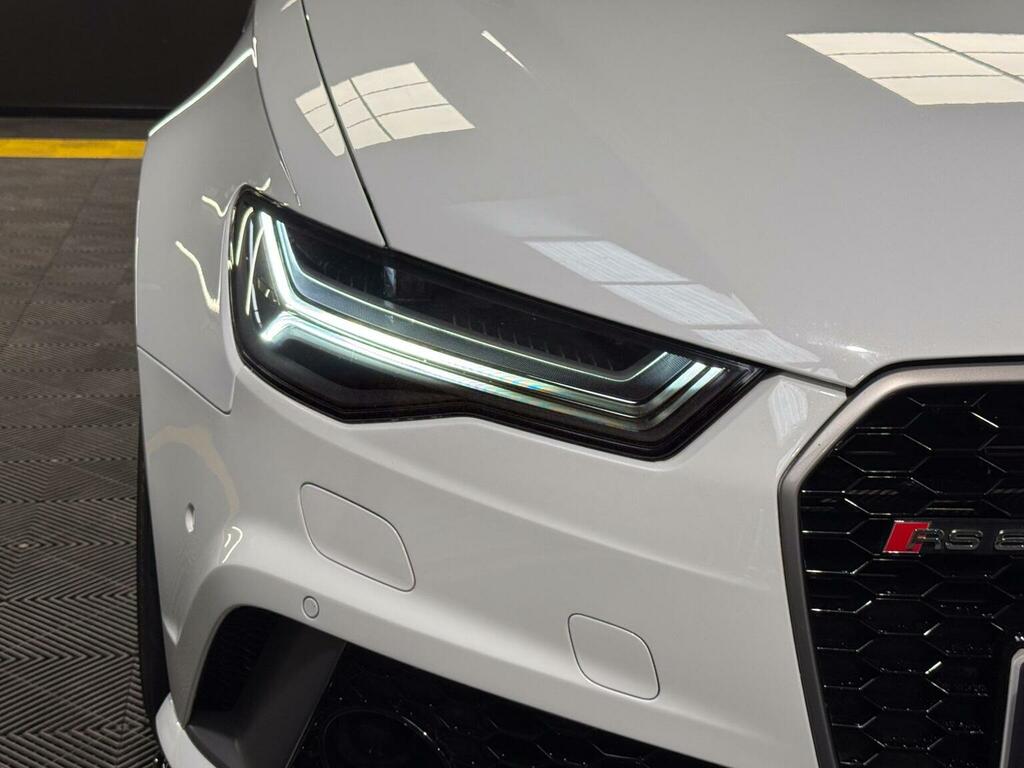 Audi RS6 Avant Estate Black #9