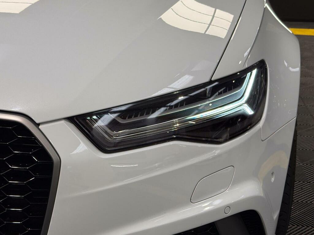 Audi RS6 Avant Estate Black #10