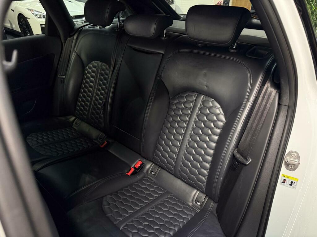 Audi RS6 Avant Estate Black #27