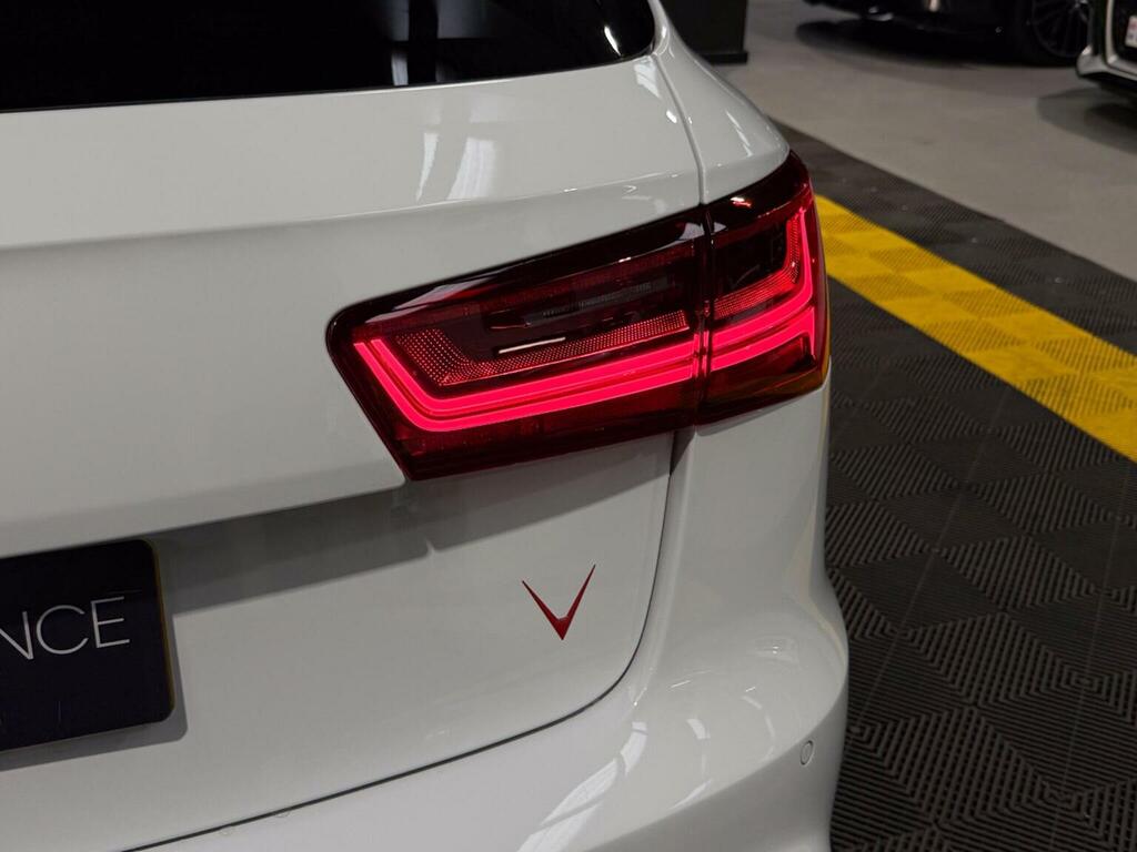 Audi RS6 Avant Estate Black #15