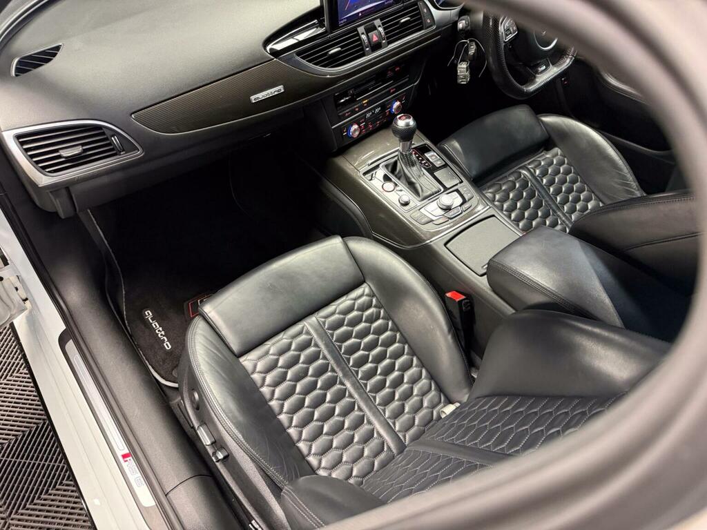 Audi RS6 Avant Estate Black #24