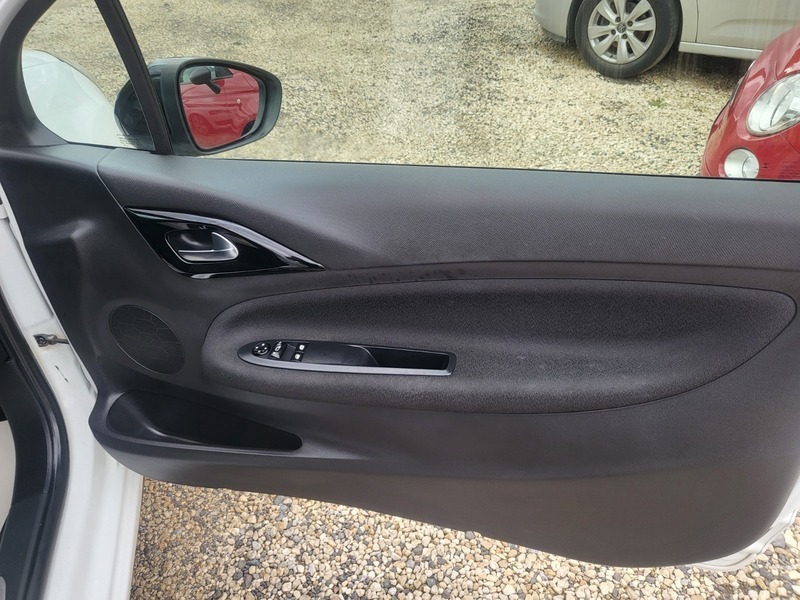 Citroen DS3 1.2 Puretech Dstyle Plus S S Black #16