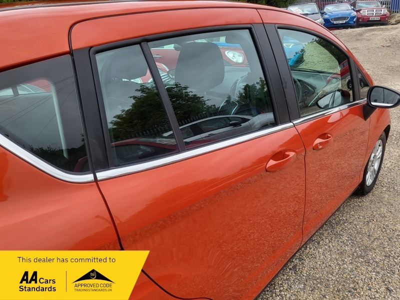 Ford B-Max 1.6 Zetec 104 Bhp Grey #13