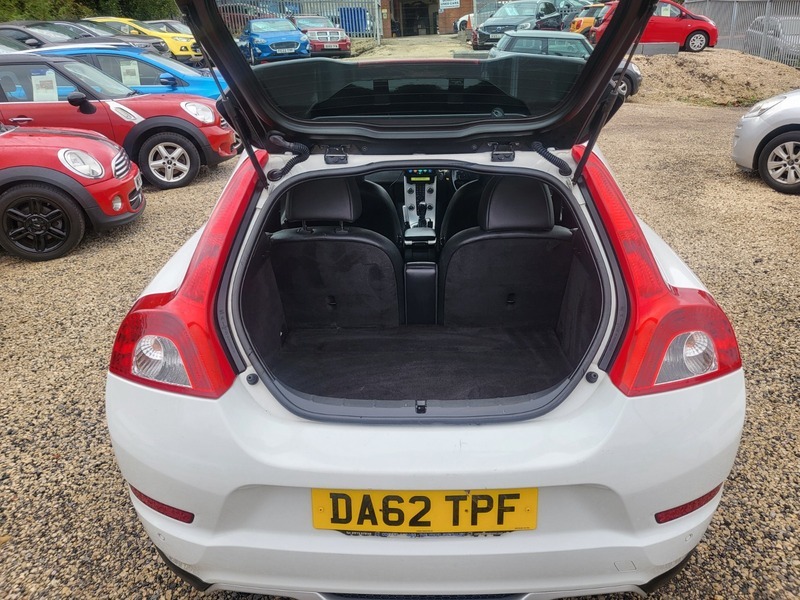 Volvo C30 R-design White #24