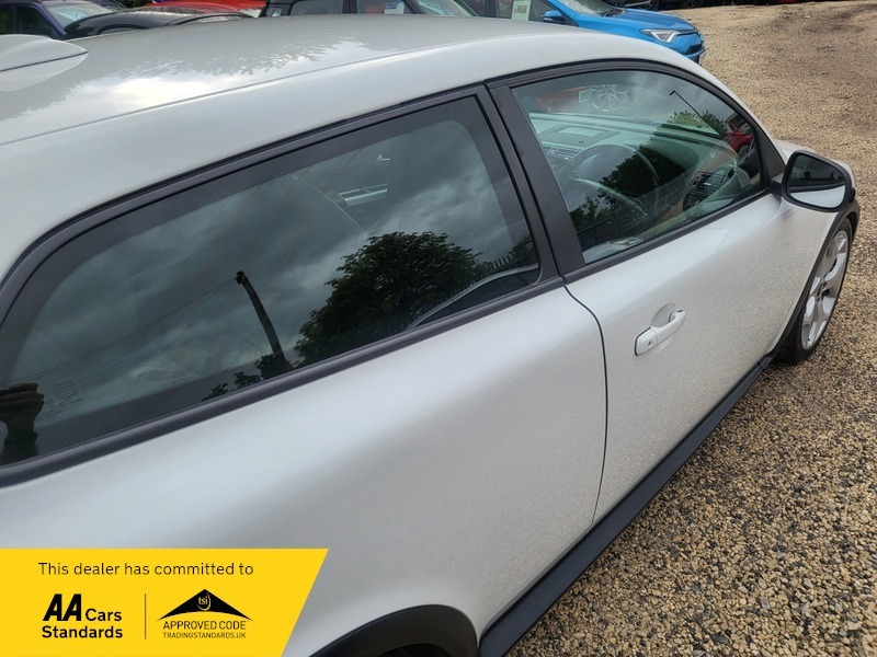 Volvo C30 R-design White #13