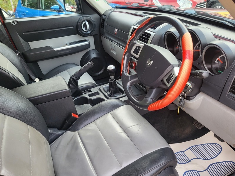 Dodge Nitro Sxt DU59YFM Red #2