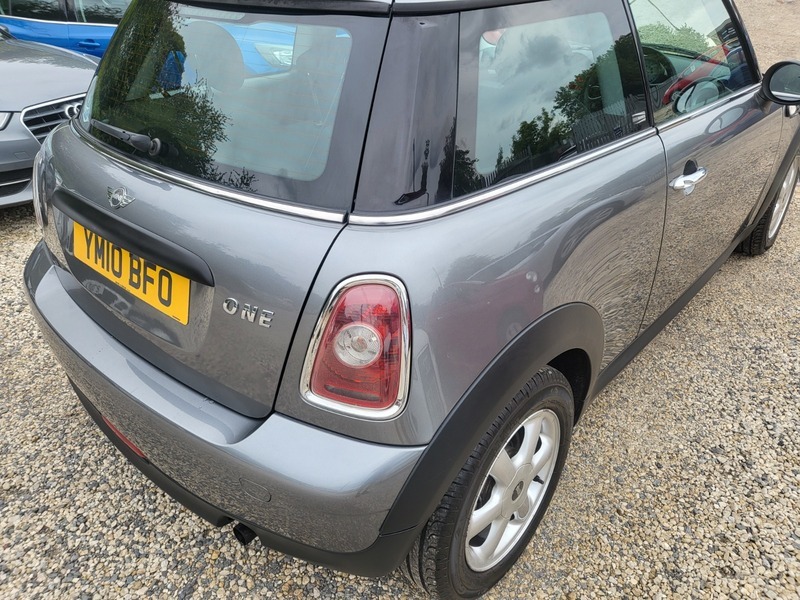 Mini Hatch 1.6 One Hatchback Euro 5 98 Ps Black #9