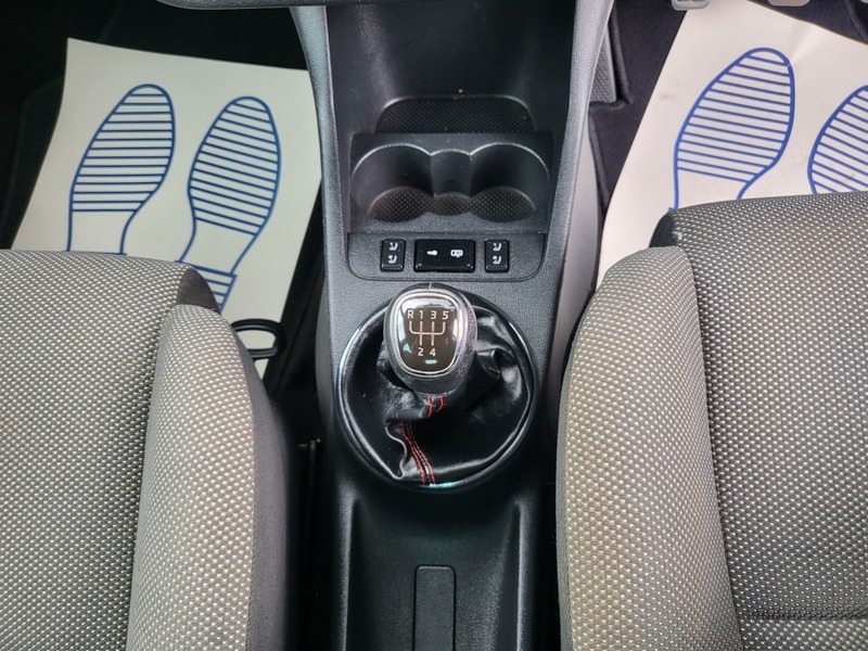 Skoda Fabia Black Edition White #6