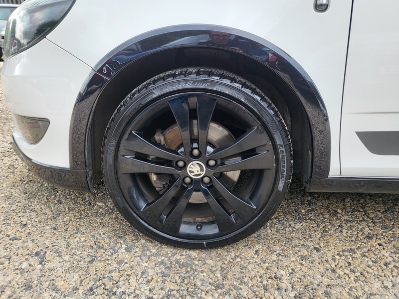 Skoda Fabia S Tsi Dsg Black #26